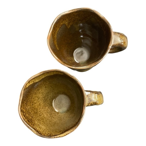 Buncheong Casting
Dark Leaf Mug 2 - Picture 4 of 11